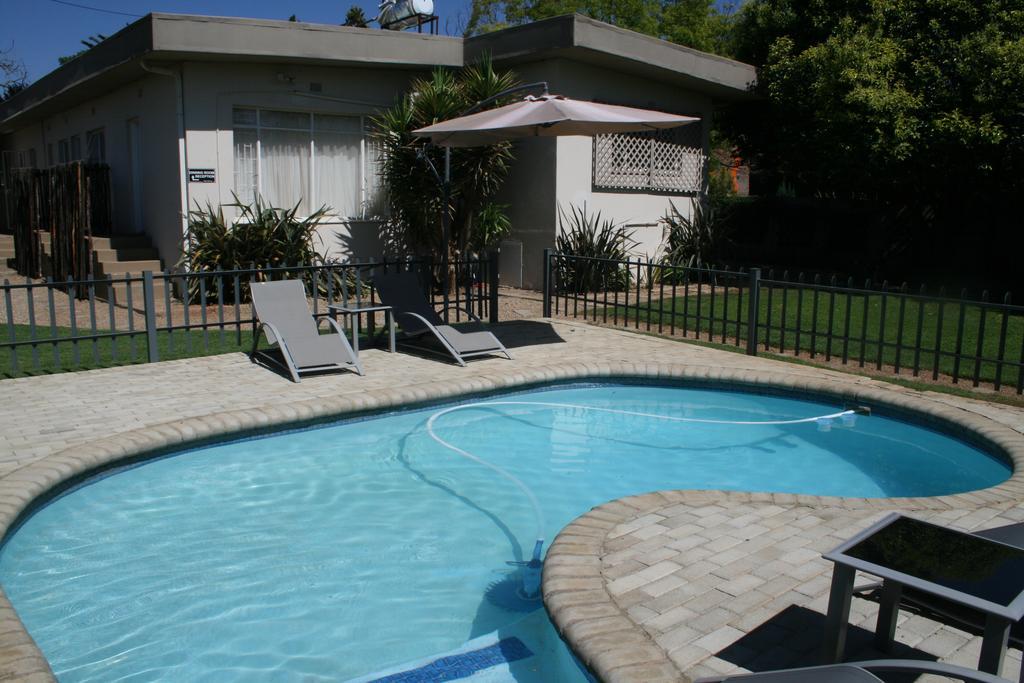 Indigo Moon Guesthouse Lichtenburg Luaran gambar