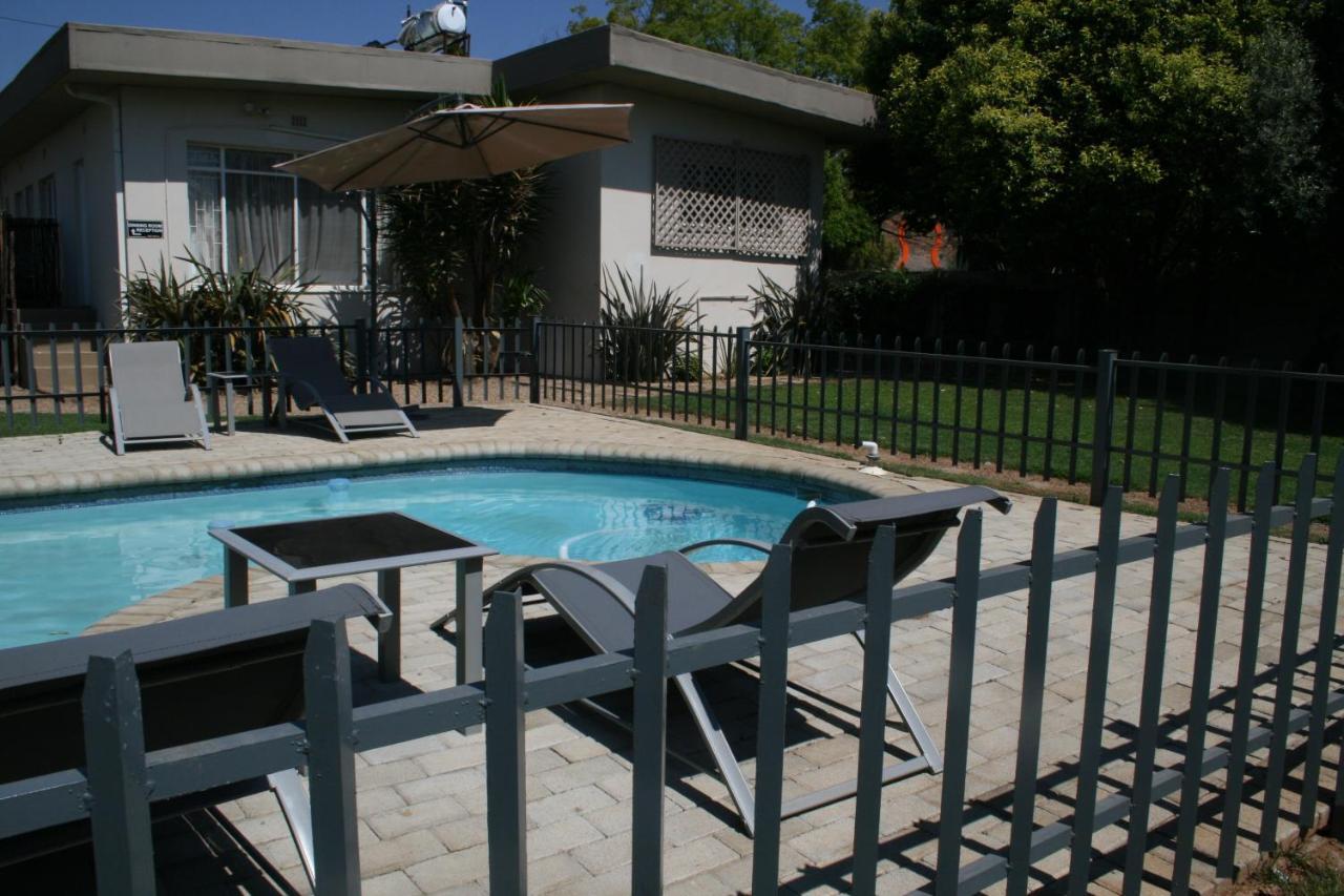 Indigo Moon Guesthouse Lichtenburg Luaran gambar